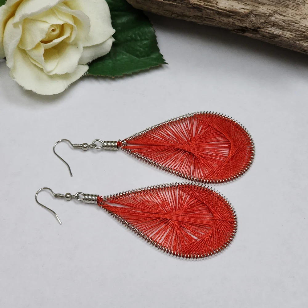 Elegant Red Teardrop Dreamcatcher Thread Earrings